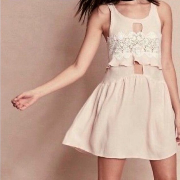 For Love And Lemons Dresses & Skirts - For Love and Lemons pink lace dress